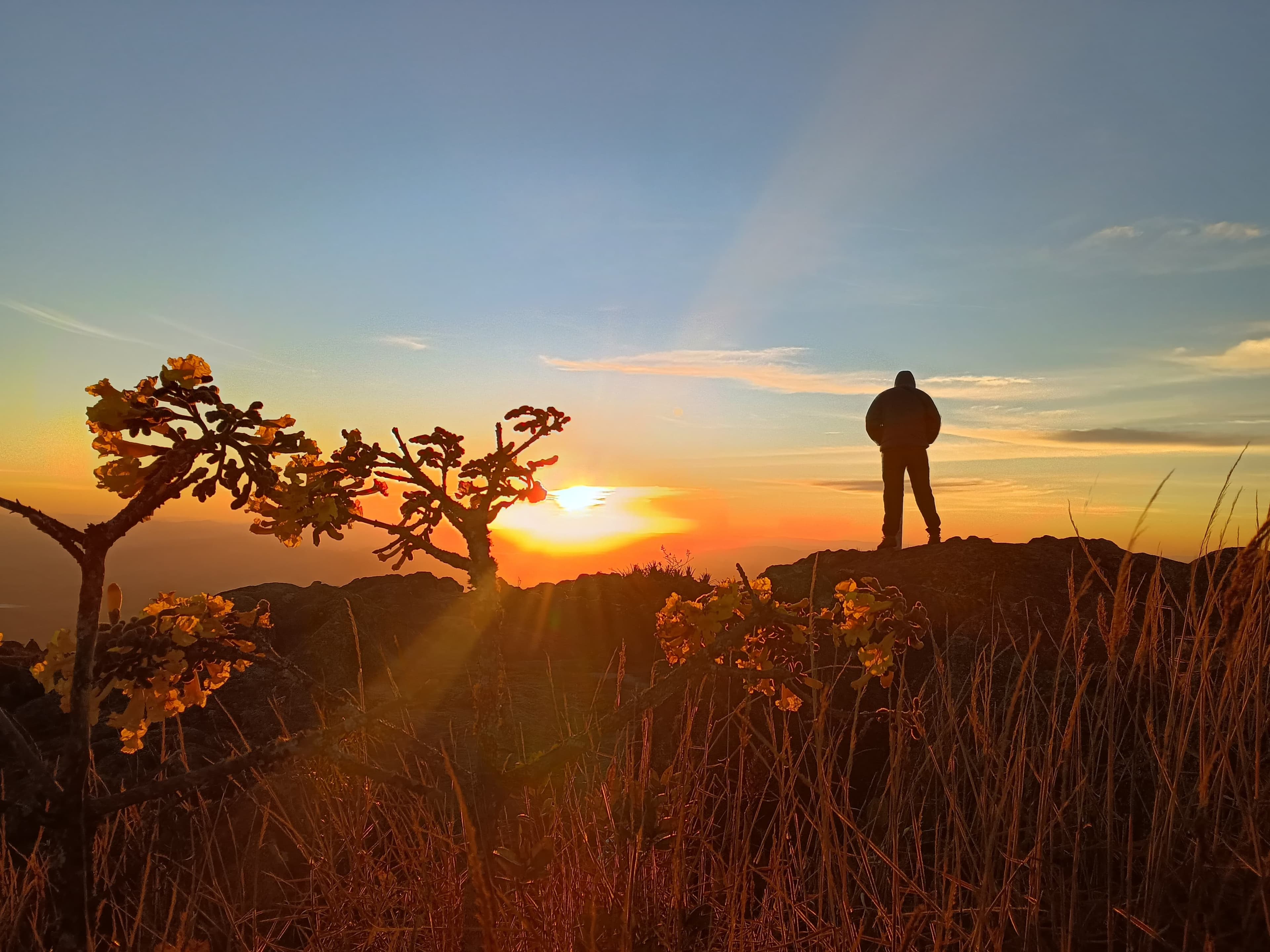 NASCER DO SOL NA PEDRA BRANCA –  01/05/2026